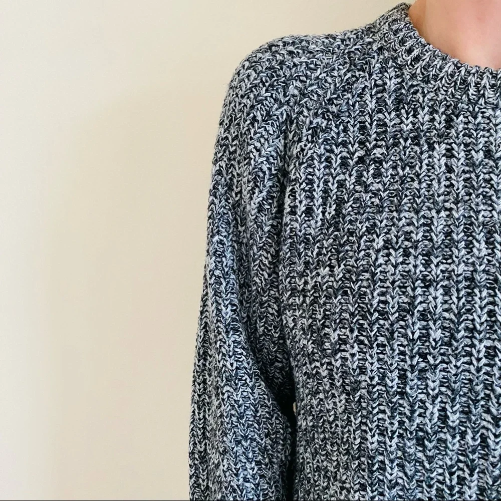 Vintage Nuovo long sleeve crew neck wool blend pullover sweater - Picture 2 of 8